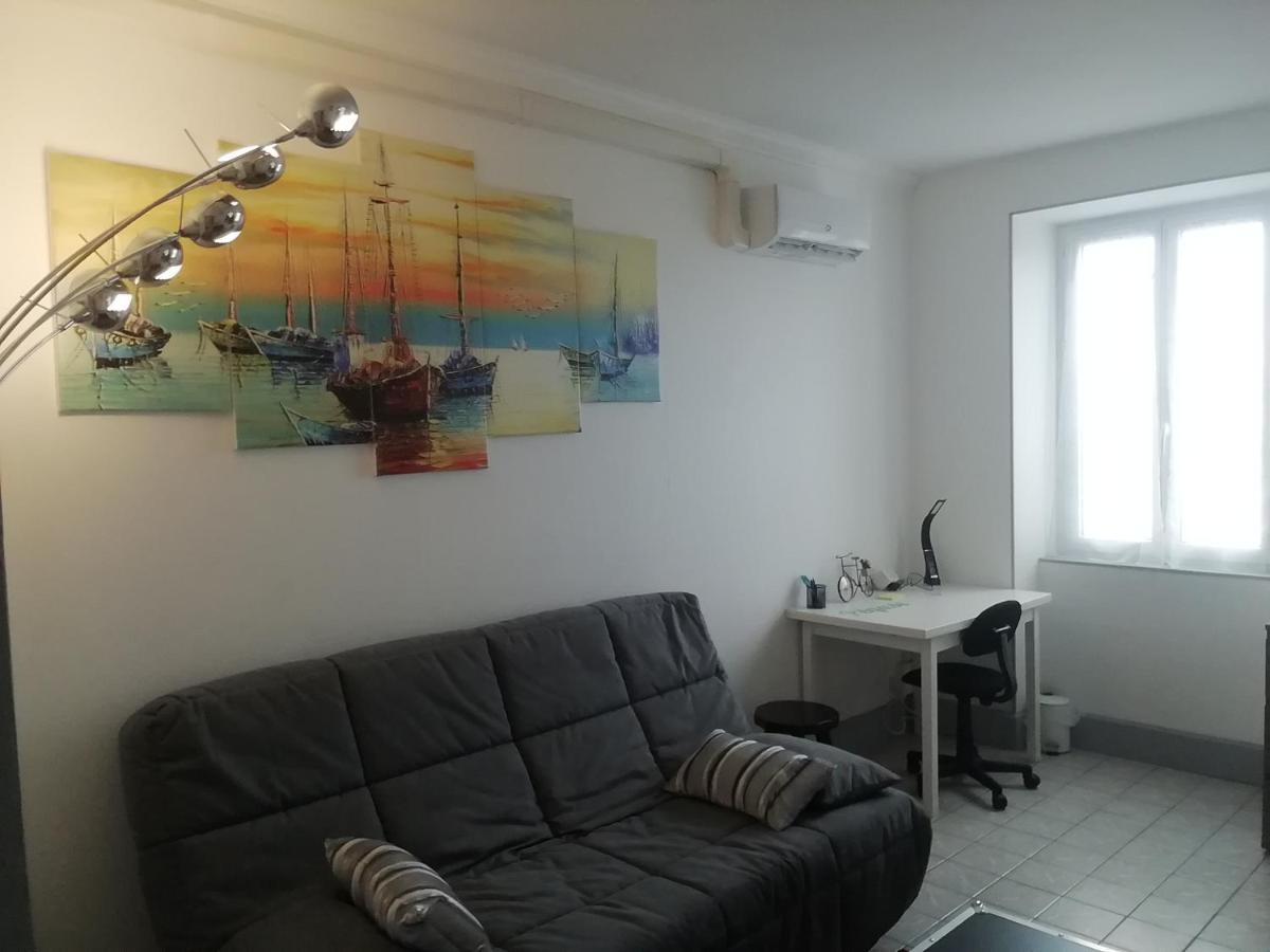 Pegase Meuble 3*** Apartment Fourchambault Exterior foto